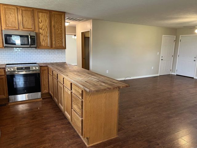 3361 S Highway 43, Harrison, AR 72601