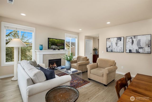 849 3rd Avenue NE, Issaquah, WA 98029