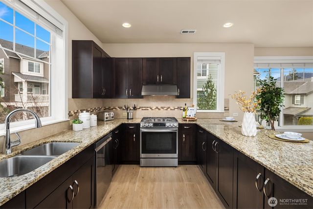 849 3rd Avenue NE, Issaquah, WA 98029