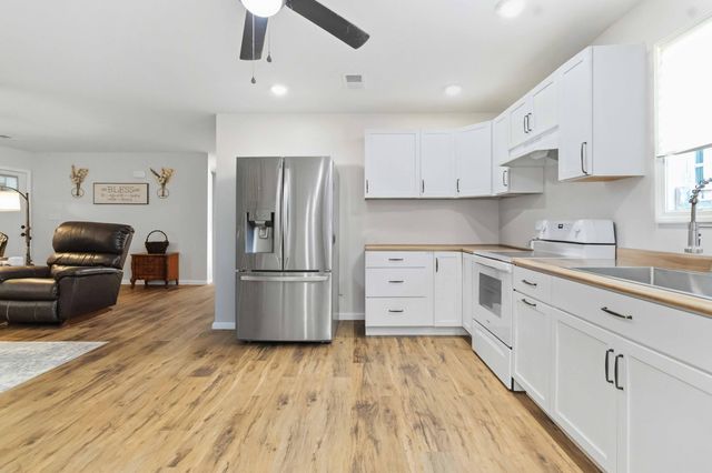 36 Butcher Estates Road, Russell Springs, KY 42642