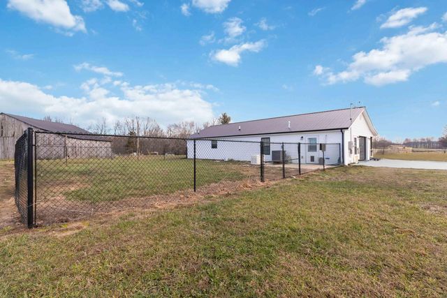 36 Butcher Estates Road, Russell Springs, KY 42642