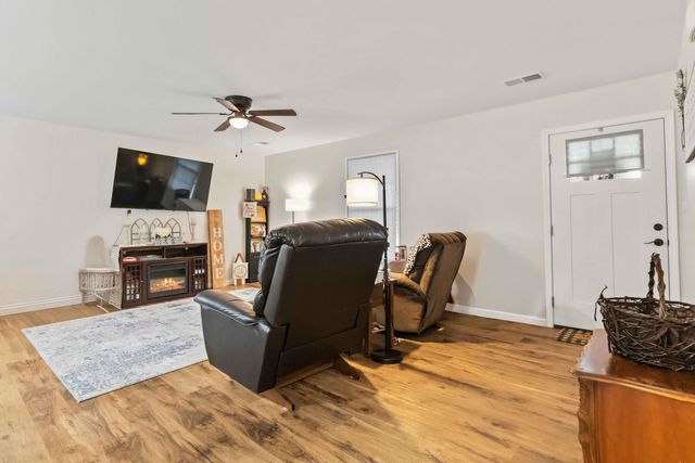 36 Butcher Estates Road, Russell Springs, KY 42642