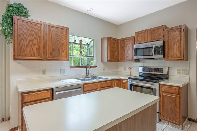1989 Home Path Court, Centerville, OH 45459