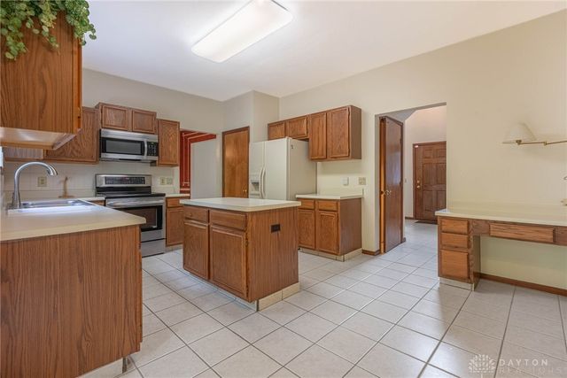 1989 Home Path Court, Centerville, OH 45459