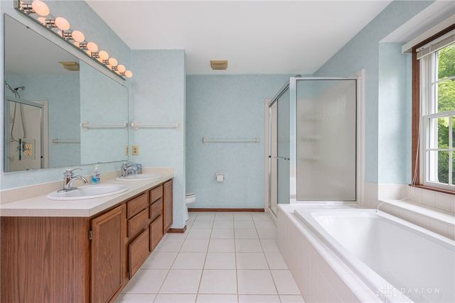 1989 Home Path Court, Centerville, OH 45459