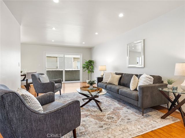 5412 Lindley Avenue 108, Encino, CA 91316