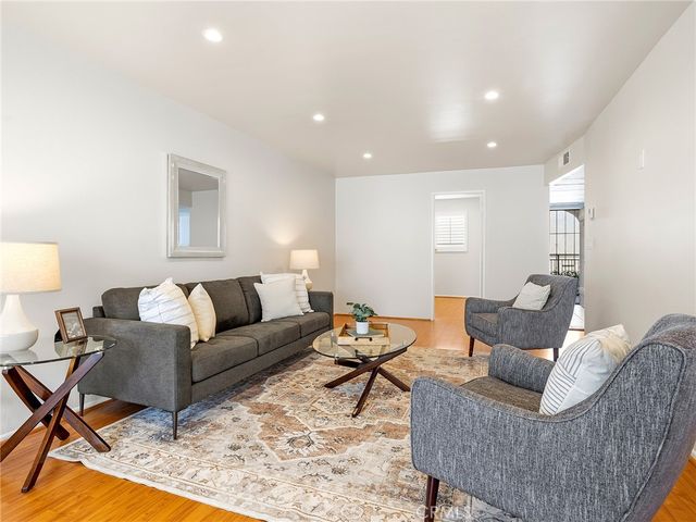 5412 Lindley Avenue 108, Encino, CA 91316