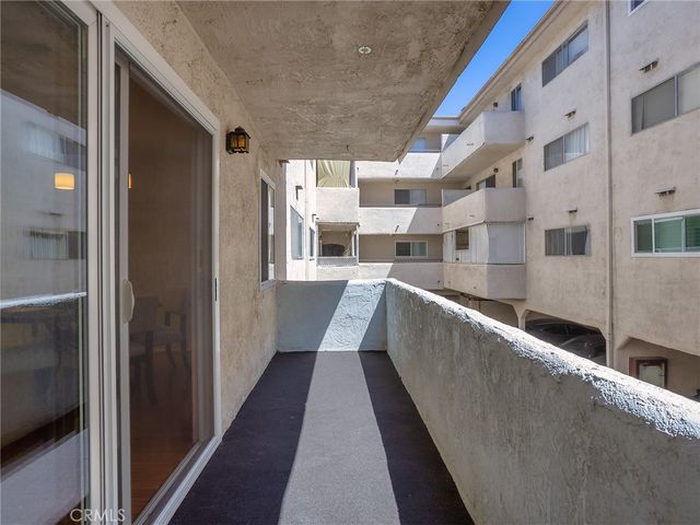 5412 Lindley Avenue 108, Encino, CA 91316