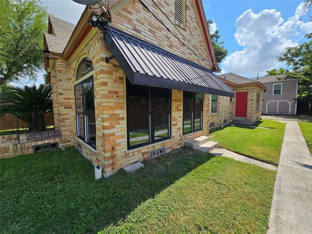 15 Delmar Street, Houston, TX 77011