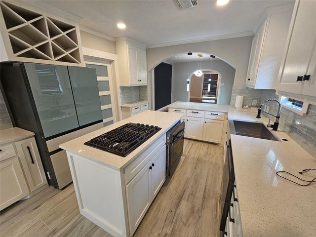 15 Delmar Street, Houston, TX 77011