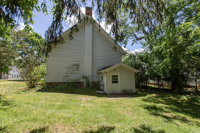 31 Vine Street, Hillsdale, MI 49242