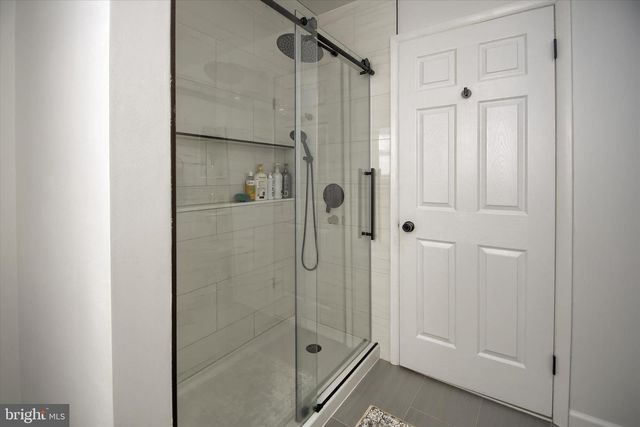 1001 LAKEVIEW TER, Pennsburg, PA 18073