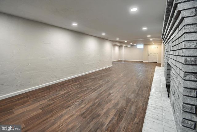 1001 LAKEVIEW TER, Pennsburg, PA 18073