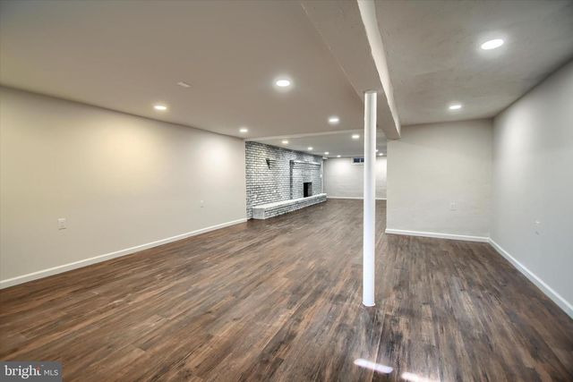 1001 LAKEVIEW TER, Pennsburg, PA 18073