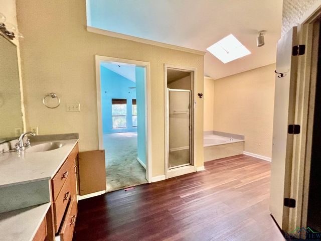 11 Stonegate Dr., Longview, TX 75601