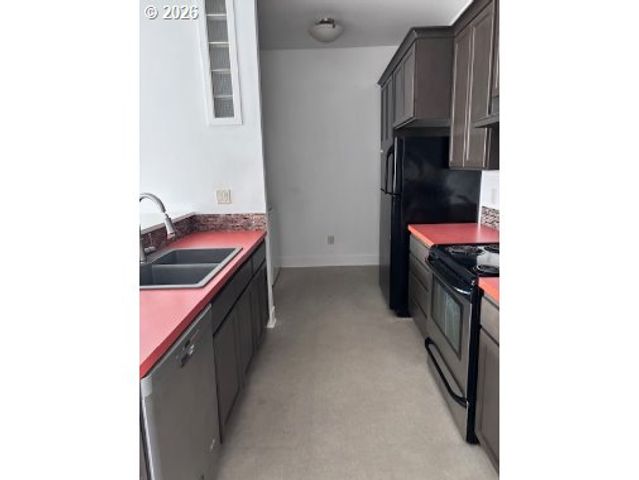2014 MAIN St, Forest Grove, OR 97116