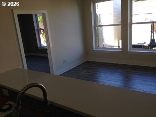 2014 MAIN St, Forest Grove, OR 97116