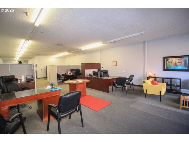 2014 MAIN St, Forest Grove, OR 97116