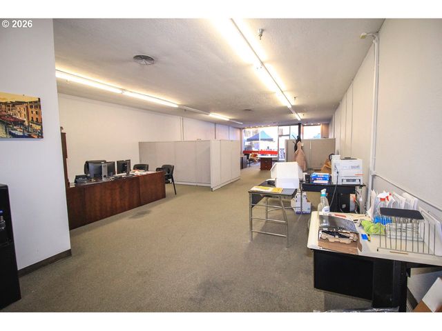 2014 MAIN St, Forest Grove, OR 97116