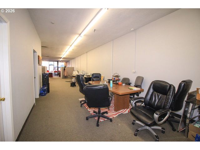 2014 MAIN St, Forest Grove, OR 97116