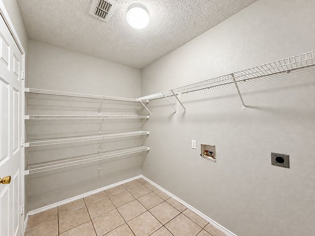 1558 Laurel Hall Lane, Little Elm, TX 75068
