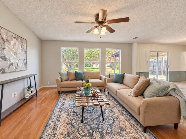 1558 Laurel Hall Lane, Little Elm, TX 75068