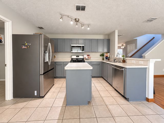 1558 Laurel Hall Lane, Little Elm, TX 75068