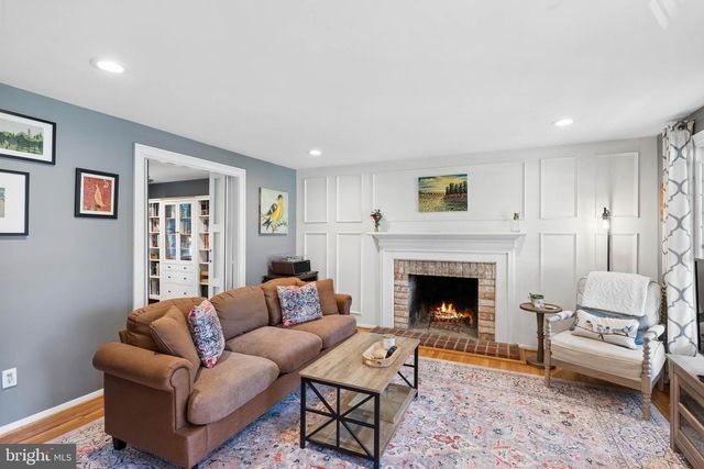 2405 BURLWOOD RD, Lutherville Timonium, MD 21093