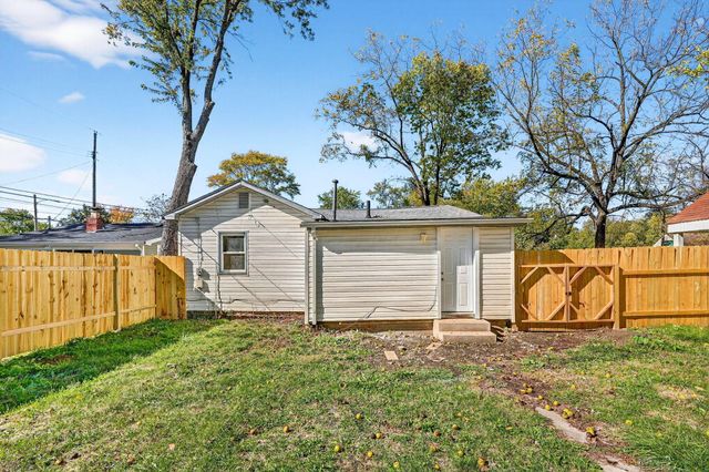 2166 Lexington Avenue, Columbus, OH 43211