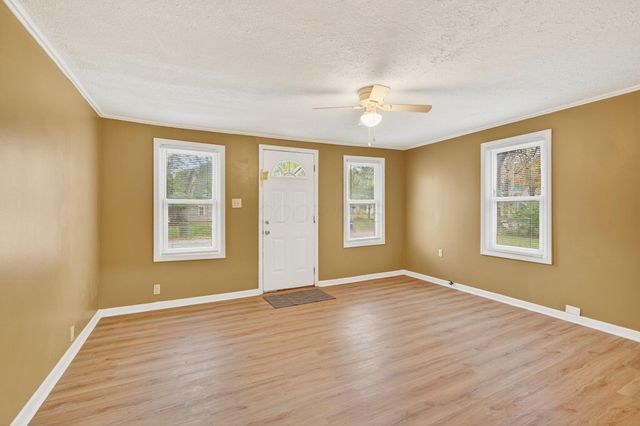 2166 Lexington Avenue, Columbus, OH 43211