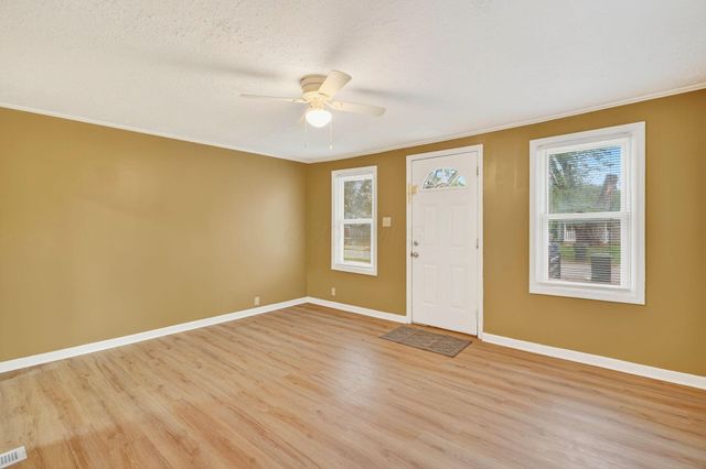 2166 Lexington Avenue, Columbus, OH 43211