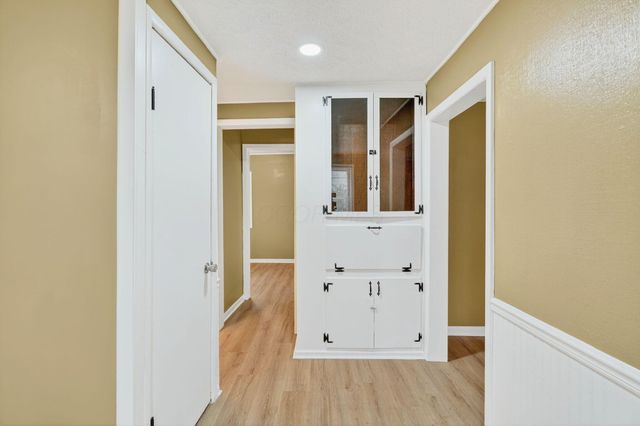 2166 Lexington Avenue, Columbus, OH 43211