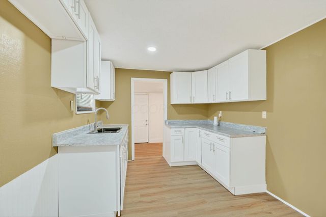 2166 Lexington Avenue, Columbus, OH 43211