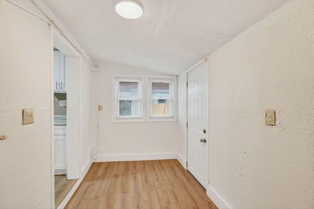 2166 Lexington Avenue, Columbus, OH 43211