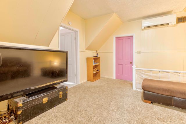 25 W 9th Street, Lapel, IN 46051
