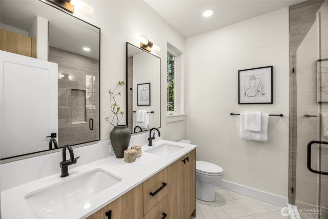 13807 84th Lane NE, Kirkland, WA 98034