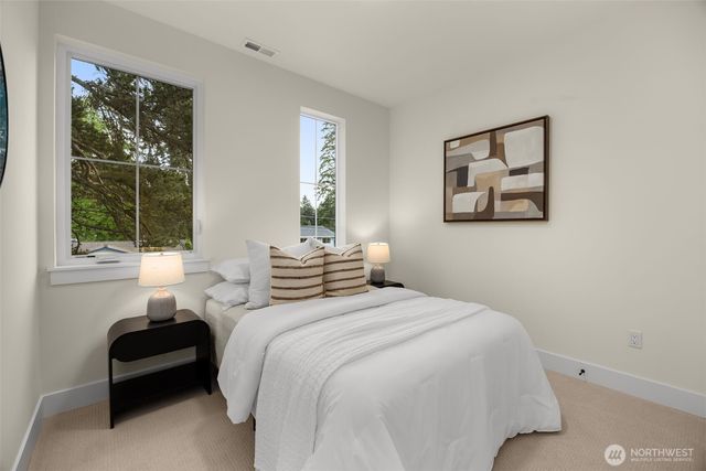13807 84th Lane NE, Kirkland, WA 98034
