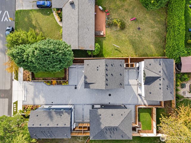 13807 84th Lane NE, Kirkland, WA 98034