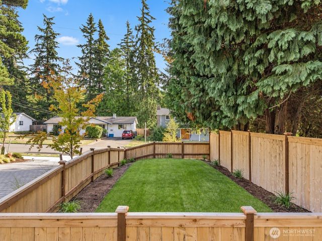13807 84th Lane NE, Kirkland, WA 98034