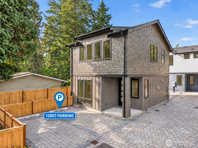 13807 84th Lane NE, Kirkland, WA 98034
