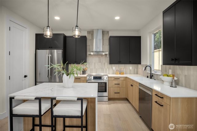 13807 84th Lane NE, Kirkland, WA 98034