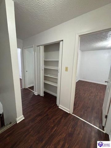 1202 Clear Ridge Lane, Radcliff, KY 40160