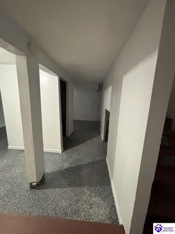 1202 Clear Ridge Lane, Radcliff, KY 40160