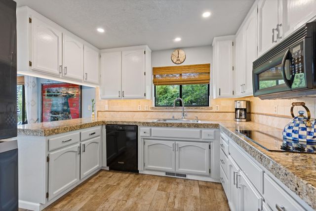 12029 Lakeshore S, Auburn, CA 95602