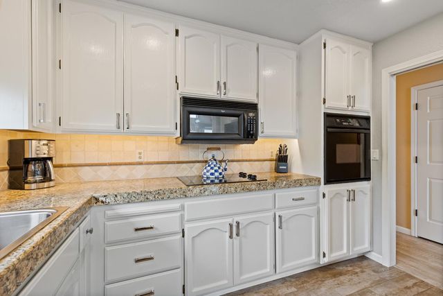 12029 Lakeshore S, Auburn, CA 95602