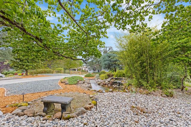 12029 Lakeshore S, Auburn, CA 95602