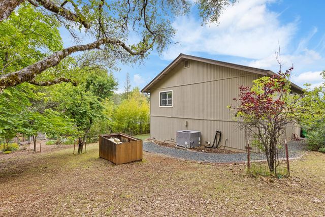 12029 Lakeshore S, Auburn, CA 95602