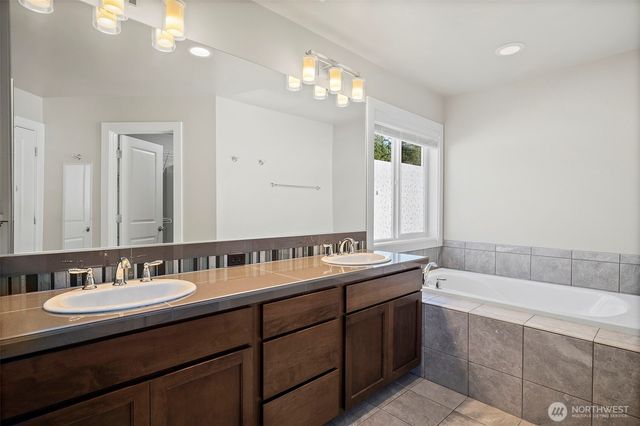 4351 333rd Avenue NE, Carnation, WA 98014