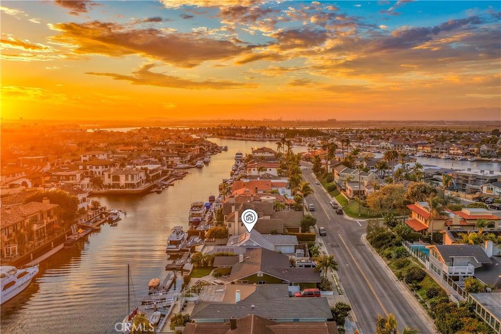 Image 6 of property listing at 16601 Peale, Huntington Beach, CA 92649