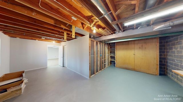 1280 Sunset Road, Ann Arbor, MI 48103